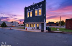 1530 S A Street, Elwood, IN 46036