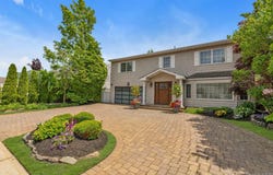 2114 Donna Drive, Merrick, NY 11566