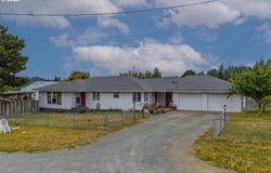 2343 HARRIS St, MyrtlePoint, OR 97458