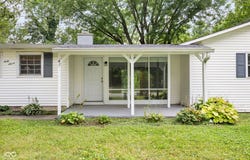 47 Brookside Drive, Whiteland, IN 46184