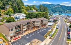 470 Highway 101 N, Yachats, OR 97498