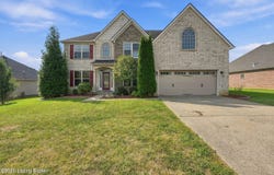 18103 Brightleaf Pl, Fisherville, KY 40023