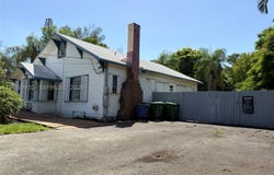 112 SE 3rd St, Hallandale Beach, FL 33009