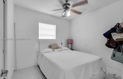 174 E 40th St, Hialeah, FL 33013
