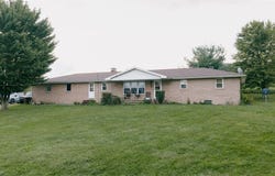 940 Parks Avenue SE, Paris, OH 44669