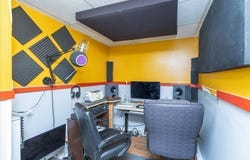 10 Green St, Leominster, MA 01453