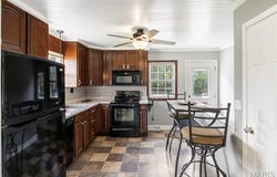 11058 hwy E, Cadet, MO 63630