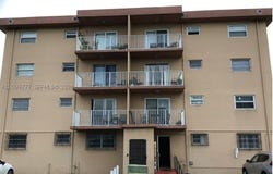 3075 NW 7th St, Miami, FL 33125