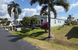 488 Maplewood Lane, Naples, FL 34112