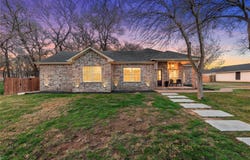 117 Lost Oaks Drive, Waco, TX 76705