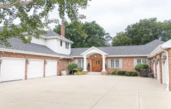 903 Thornecrest Drive, Janesville, WI 53546