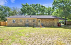 5131 Oakleaf Dr, Pace, FL 32571