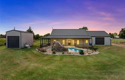 225 County Road 423, Lorena, TX 76655
