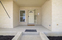 5838 Winterhaven Dr, Windcrest, TX 78239