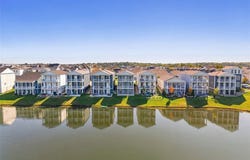 1020 Dyess Way, St Charles, MO 63301