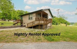 195 Edgewater Circle, Forsyth, MO 65653