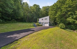 15 Juniper Hill, Claremont, NH 03743