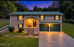 106 Patrick Hill, Oliver Springs, TN 37840