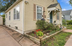 922 S Rutan Ave, Wichita, KS 67218-2397