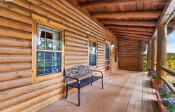 16351 S HATTAN Rd, OregonCity, OR 97045