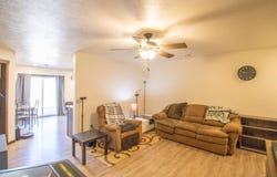 2111 Walnut, Hull, IA 51239