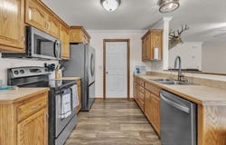 411 E 6th Street, Cameron, MO 64429