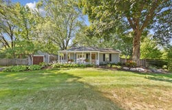 8720 11th Avenue S, Bloomington, MN 55420
