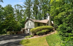 16 Canterbury Drive, Arden, NC 28704