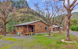 4696 COW CREEK Rd, Riddle, OR 97469