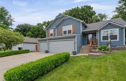 19309 E Lynchburg Place N, Independence, MO 64058