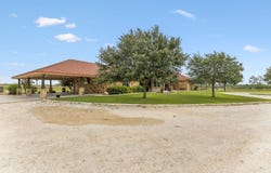 2655 CR 233, Gillett, TX 78116