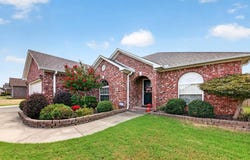 2424 Canterbury Lane, Cabot, AR 72023