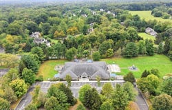 1 Kinder Ct, West Windsor Twp., NJ 08550-2839