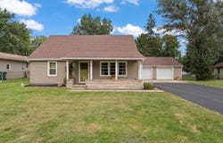 1703 E Glendale Boulevard, Valparaiso, IN 46383