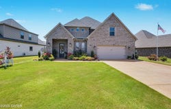 25 Noah Cove, Jackson, TN 38305