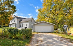 34W442 Lincoln Street, St. Charles, IL 60174
