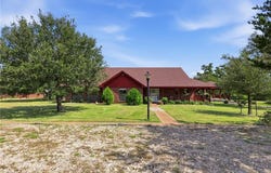 300 Moss Oak Drive, Somerville, TX 77879