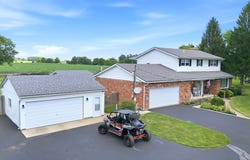 5258 E County Line Road, Springfield, OH 45502