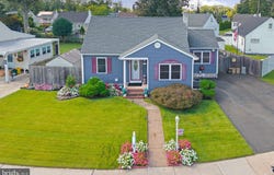9 ABBEY Place, HAMILTON, NJ 08610