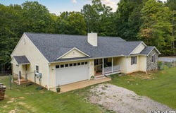 137 Jamestown Ln., Bracey, VA 23919