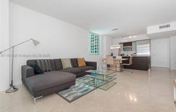 55 SE 6th St, Miami, FL 33131