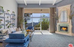 2385 Roscomare Rd, Los Angeles, CA 90077