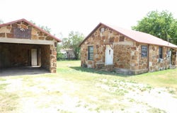 1006 S Bluffton, San Saba, TX 76877