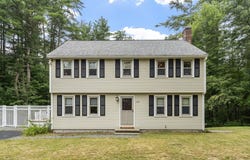 378 Pelham Rd, Dracut, MA 01826