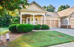 6136 Longleaf Drive, Hoschton, GA 30548