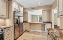 3950 Dundee Road, Northbrook, IL 60062
