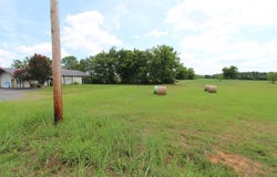 2415 E Oak Street, Conway, AR 72032