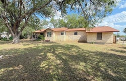 15430 S Main, Lytle, TX 78052