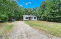 6 Ledgeview Lane, Waterboro, ME 04087