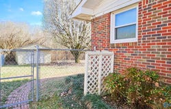 1014 9th Street NW, Arab, AL 35016
